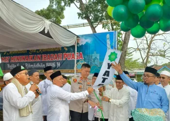 Sambut Bulan Suci Ramadhan 1446 H, Kapolsek IPTU Wahyudin Turun Langsung Pengamanan dan  Pengaturan  Rute Kegiatan Pawai
