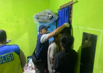 Dugaan Masalah  Pribadi, Seorang Gadis Cantik Gantung Diri di Kamar Kost