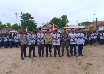 Kapolsek IPTU Toni Aji Bersama Forkopicam Belitang II Semarakkan HUT PGRI ke-80 dan Hari Guru Nasional 2025