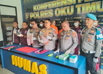 Polres OKU Timur Gelar Press Rilis, Ungkap Penangkapan Dua Tersangka Kasus Narkoba Dengan Barang Bukti 2,5 Kg Ganja