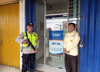 Antisipasi Gangguan Kamtibmas Anggota Polsek Belitang III Lakukan Patroli Objek Vital