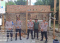 MONITORING BEDAH RUMAH BANTUAN KAPOLDA SUMSEL DI DESA KARSA JAYA BERJALAN LANCAR