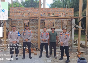 MONITORING BEDAH RUMAH BANTUAN KAPOLDA SUMSEL DI DESA KARSA JAYA BERJALAN LANCAR